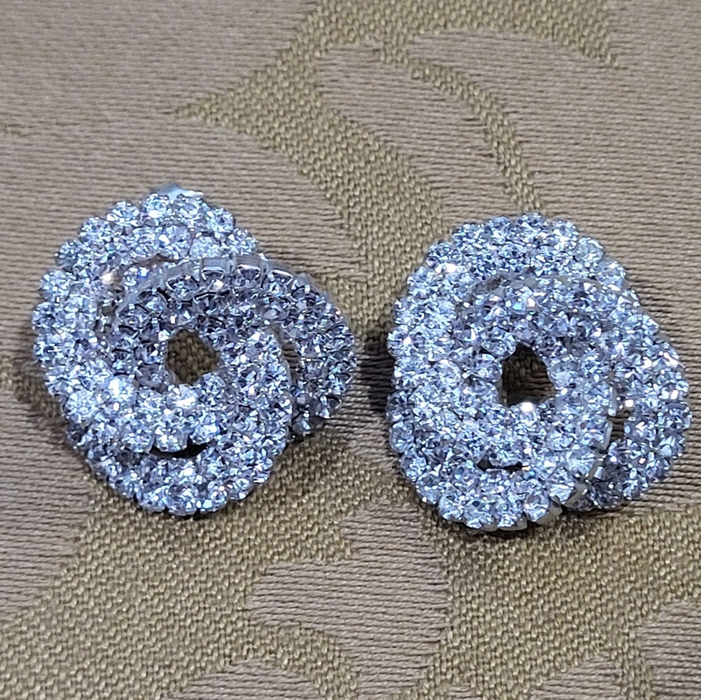 *3/$30 Sale* Elegant 3 Entwined Ring Silver Crystal Post Earrings